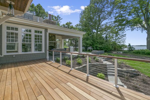 Deck Service in Monroe Township